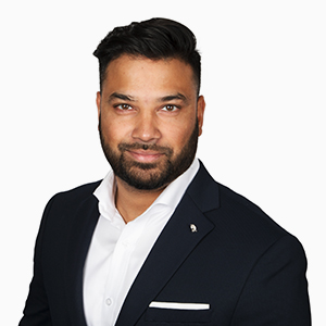 Royston Fernandes, Commercial Lines Account Manager, McConville Omni Insurance Brokers in London, Ontario